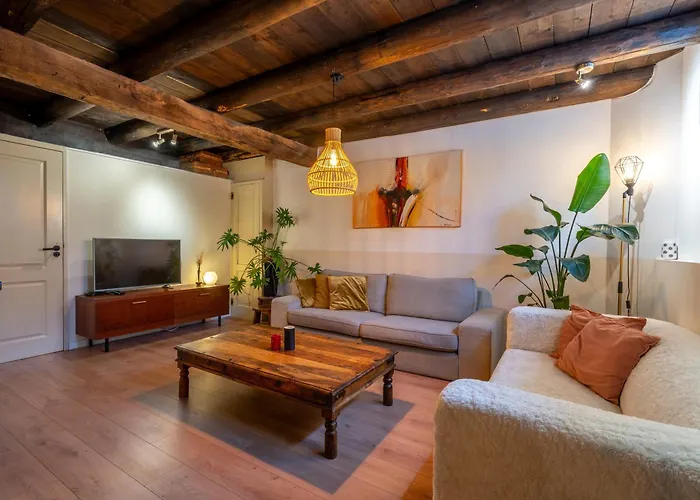 Eftelhuysje Nyaraló *